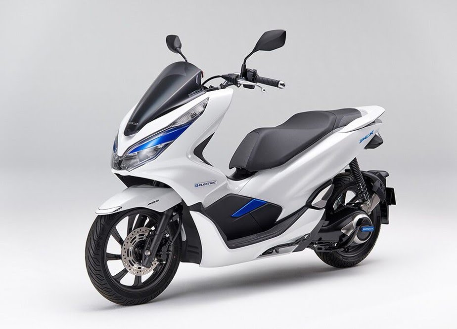 2181129eng-pcx-electric-01