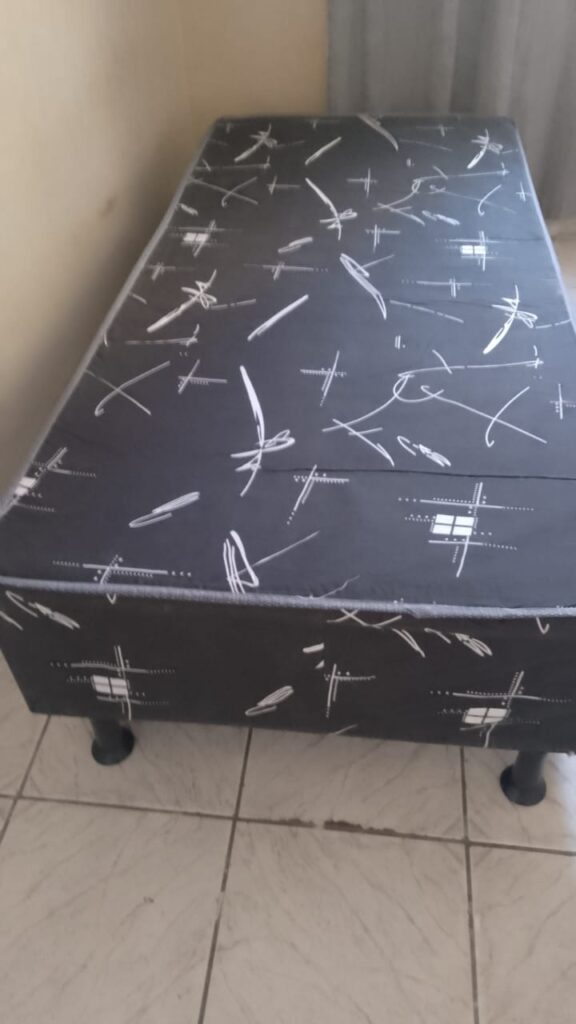 741cd6c9-1490-4358-a804-01c01cbf5ced-3