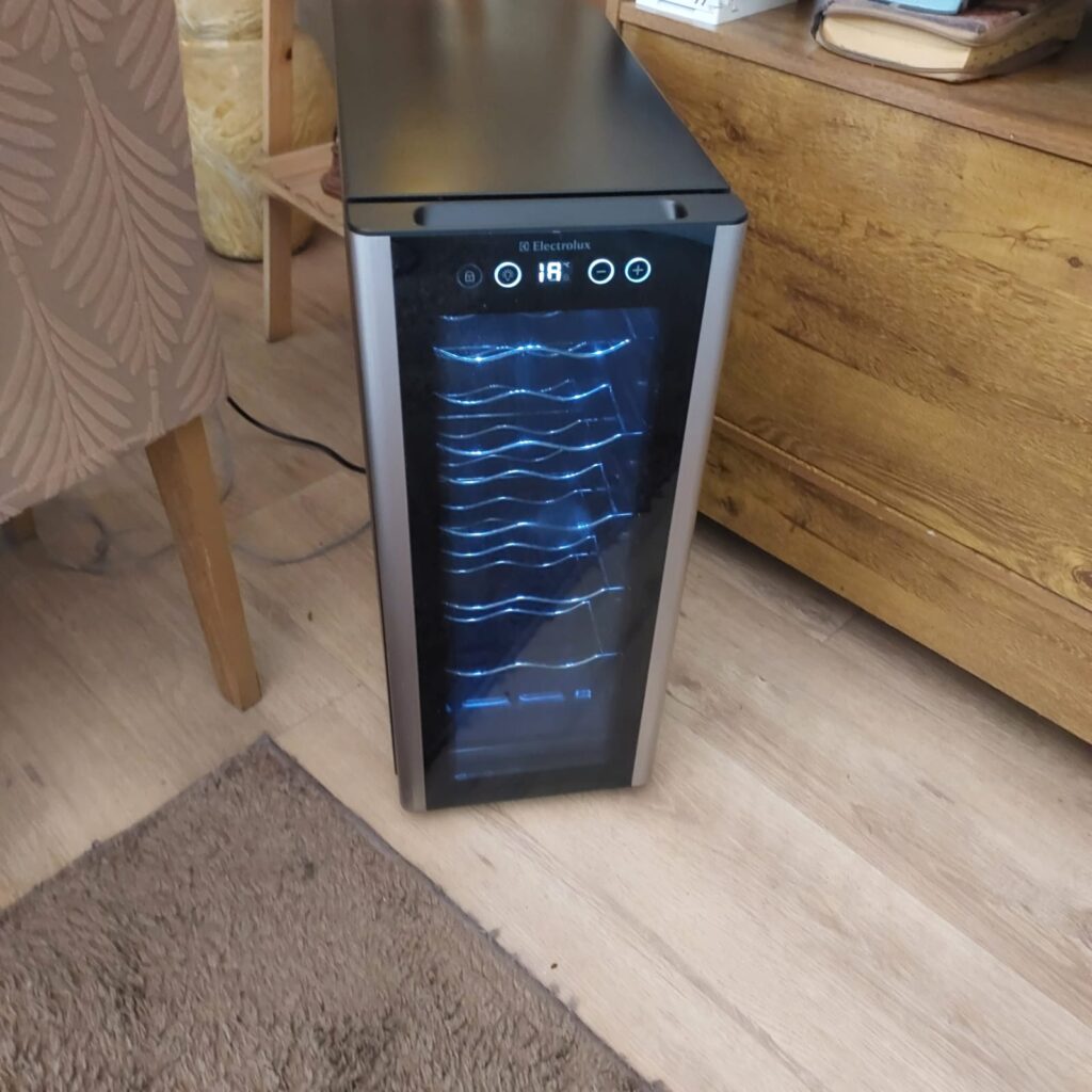 587edc6f-4801-4619-ae6c-c8870519a99f