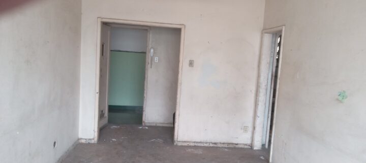 CENTRO – Vendo 165.000,00 na rua Carlos