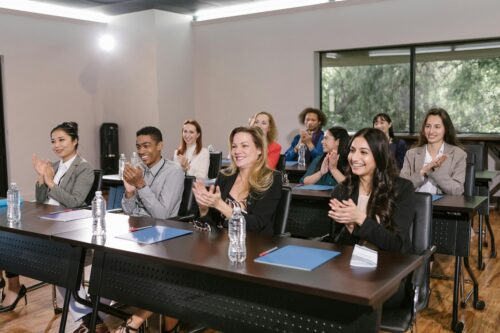 PALESTRAS E MENTORIAS PESSOAL E EMPRESA