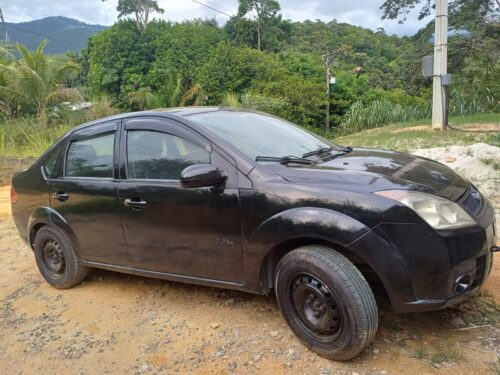 VENDO FIESTA 1.6 COMPLETO COM GNV