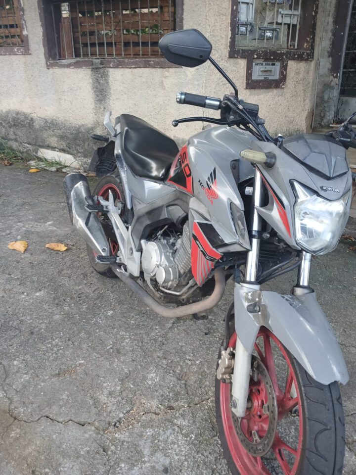 Vendo moto Twister 2020