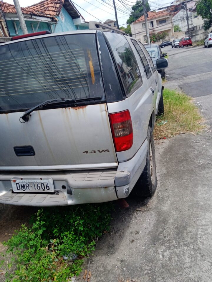 Vendo Pick-up blindada